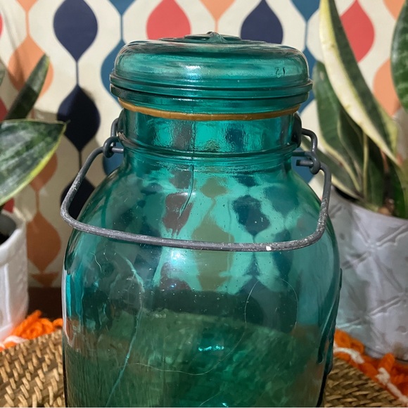 Vintage Blue Ball Ideal Bicentennial Reproduction Glass Jar/Canister - Picture 11 of 16